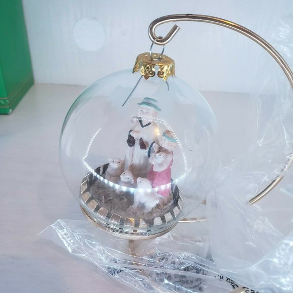 House Of Lloyd Christmas Around The World Shepherd Ornament With Stand New - Picture 3 of 12